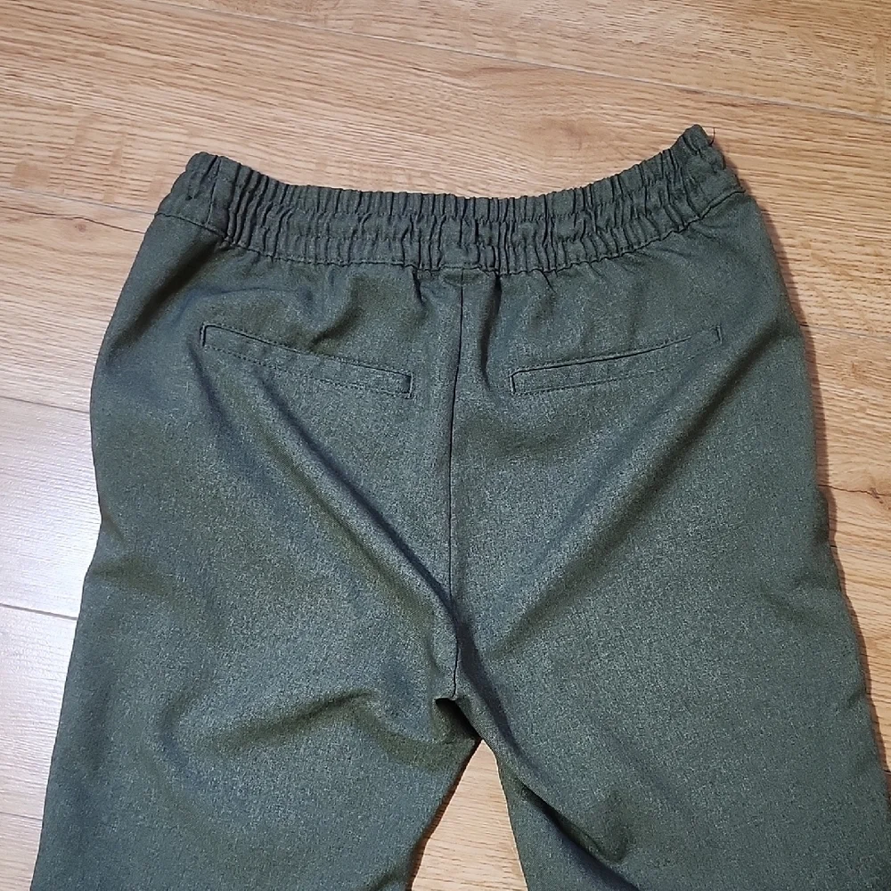 H&M Olive Green Joggers - Picture 4 of 4
